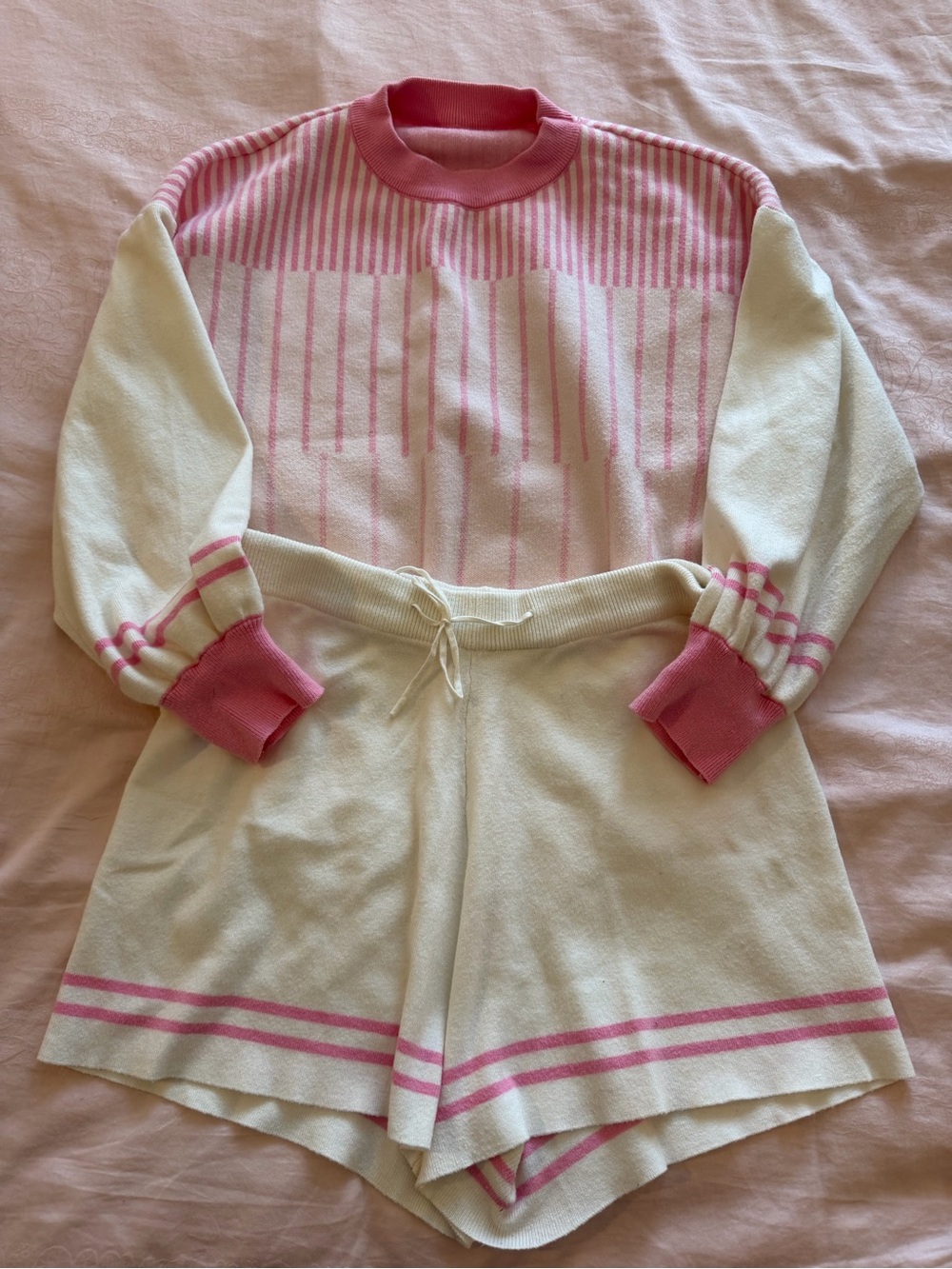 Amazon Pink & Cream Striped Set